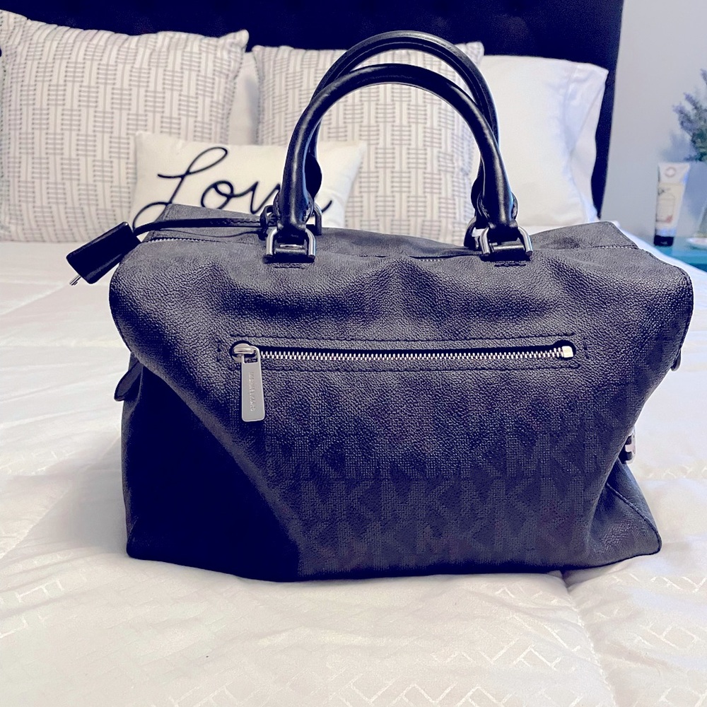Michael kors tote bags
